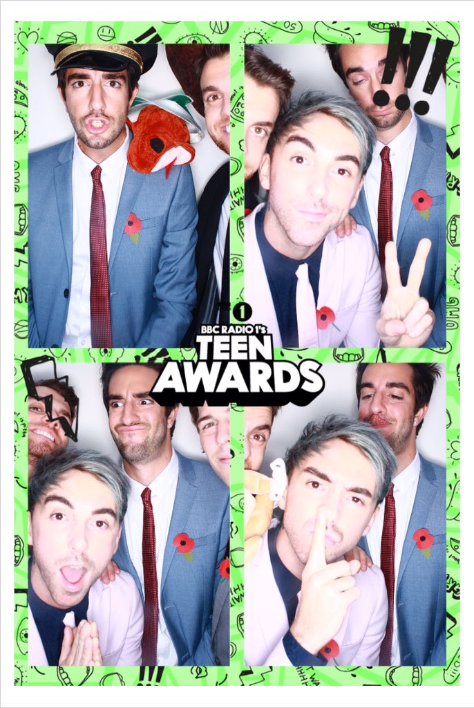 BBCR1's tweet photo. Why hello @AllTimeLow! Looking very dapper this afternoon! #R1TeenAwards https://t.co/Vv7vOpxhrJ