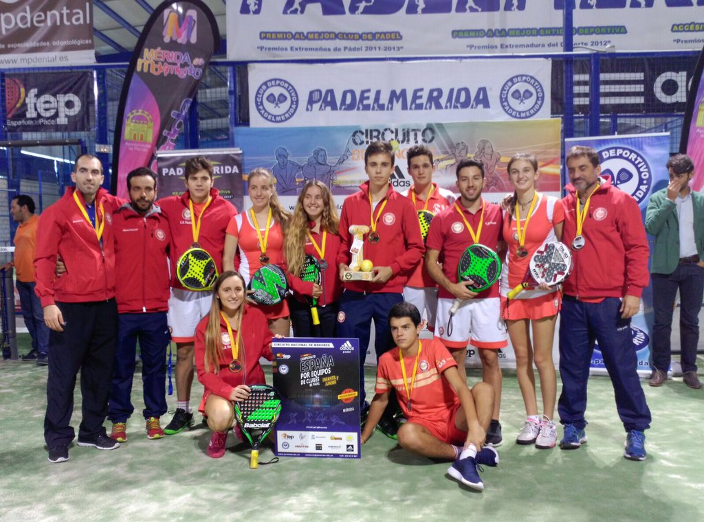 CPDamm's tweet photo. Los campeones de España. Gran equipo, grandes técnicos y grandes jugadores. Enhorabuena!!!!! https://t.co/34SfnLeidf