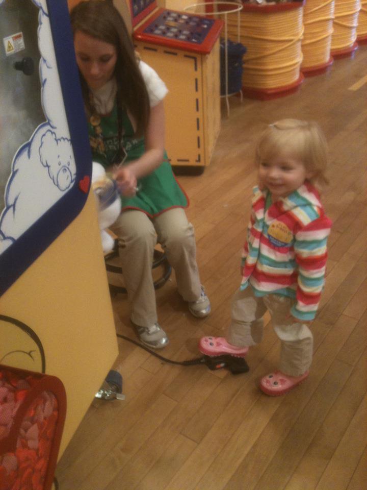 Happy Birthday to <a href="/sjones110808/">Maddie J</a> she's 7 today!! Also to @TOOsmooth_Mills