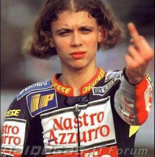 ChiamarsiBomber's tweet photo. Complimenti Jorge! #ValentinoRossi #ValenciaGP https://t.co/qx6wvgFzQz