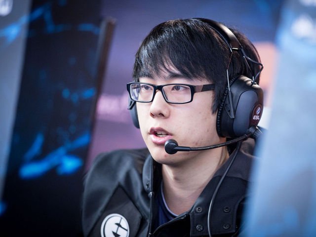 2PDota's tweet image. .@ritsudota anti @DIGITALCHAOSgg group exposed - judged by the community and pro players
bit.ly/20EzTOg