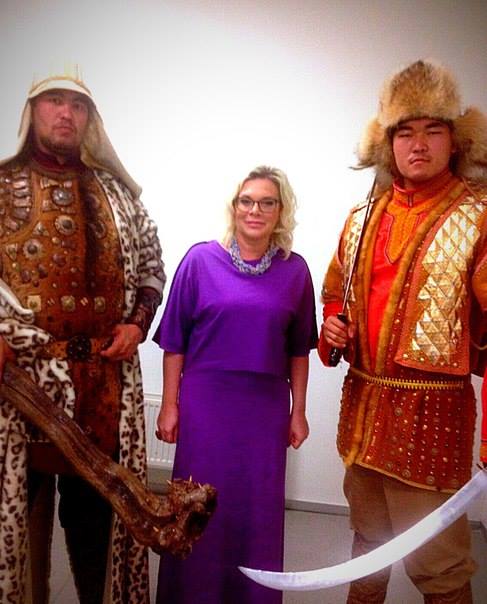 В #Казахстан, в #ШколаЛиныАрифулиной в #Астана и #Алматы меня всегда сопровождает охрана )))