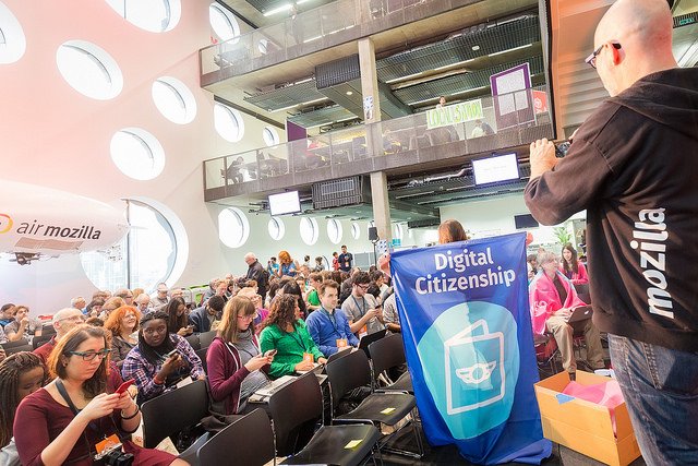 mozilla's tweet photo. Last day of #mozfest Hundreds of open projects have been born here to help shape the leaders of tomorrows' web https://t.co/Iv7579YaQL