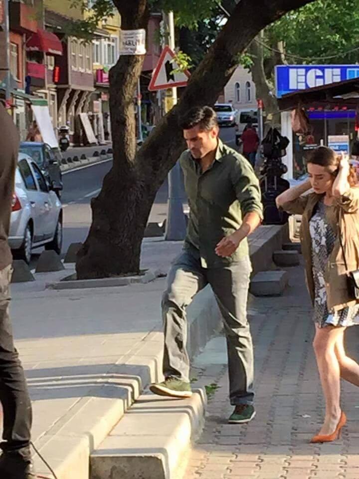 OzSer_Fan's tweet photo. #ÖzSer 😻🙈😻😘💕 #Eski #Set #KirazMevsimi  #1Sezon'den 🍒 #SerkanÇayoğlu #ÖzgeGürel 💟 https://t.co/hqYaiLWHXe