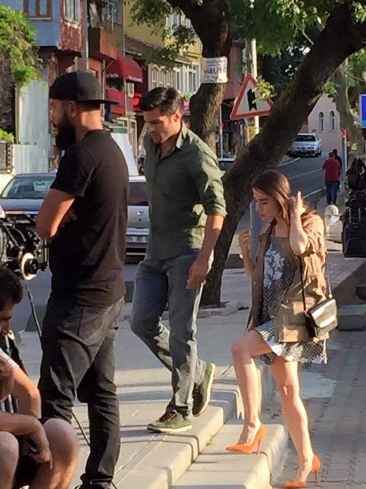 OzSer_Fan's tweet photo. #ÖzSer 😻🙈😻😘💕 #Eski #Set #KirazMevsimi  #1Sezon'den 🍒 #SerkanÇayoğlu #ÖzgeGürel 💟 https://t.co/hqYaiLWHXe
