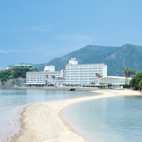 vernicepsm46's tweet photo. 小豆島国際ホテル　＜小豆島＞
小豆島で最もエンジェルロードに近い、全室オーシャンビューの絶景リゾート。本館全室で無料wifi接続可
https://t.co/23NSZOjnlz https://t.co/lTNlyoTz2M