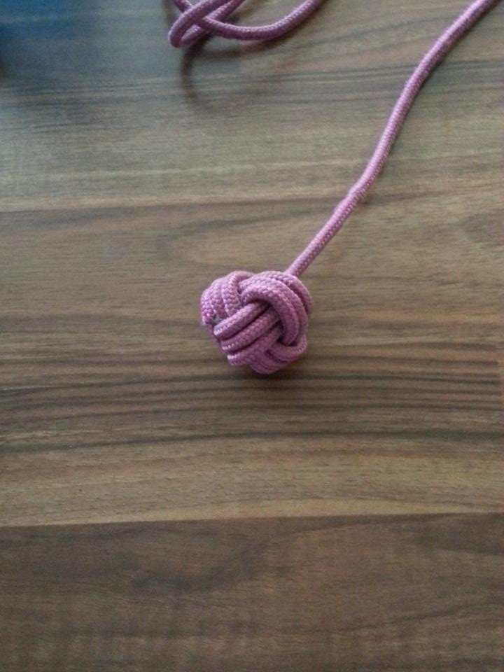 lowliethefields's tweet photo. 3 hours ago the 6yo asked me to show him how to do a reef knot. Now we're doing these! #knotnerd https://t.co/lWqV9dnnQR