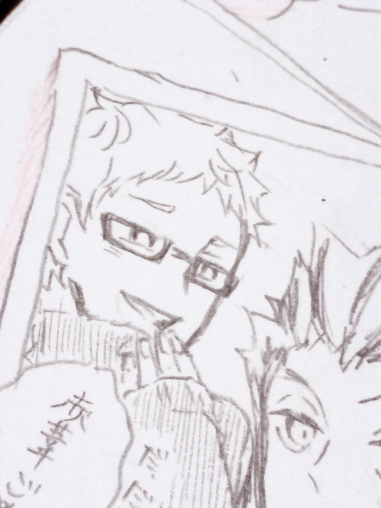 黒尾誕の絵のラフ描いてるのはいいけど、久々に描いた月島(コマ的には小さい)が中々人を馬鹿にした顔してる。うわぁ( ^ω^ ) 