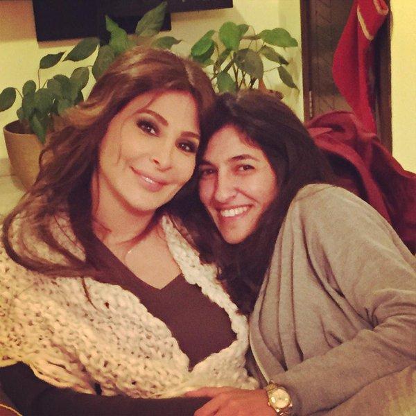 lousssnesss's tweet photo. @AngelaElSisi  
Anjuki u r really the most lucky😒
If u r now in beirut..kiss alloussti from me 💋💋
@elissakh https://t.co/5LxvBKJQT7