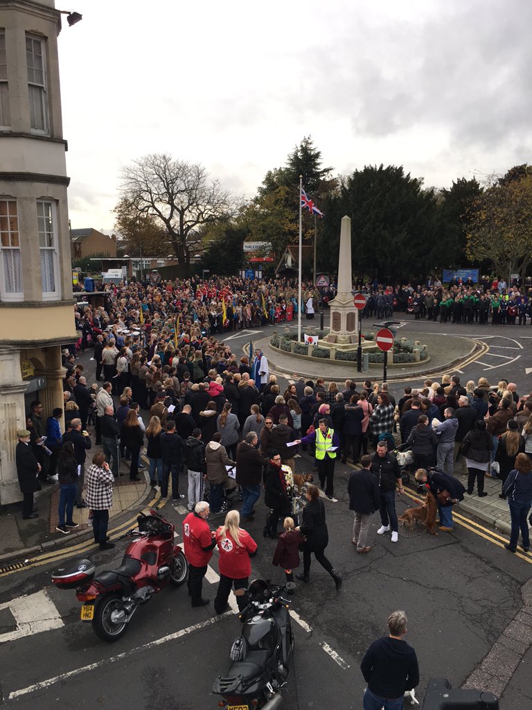 nicolatopliss_'s tweet photo. #Remembrance #RemembranceSunday #2015 #costofwar #poppysunday #stanford https://t.co/EelEyvg9if