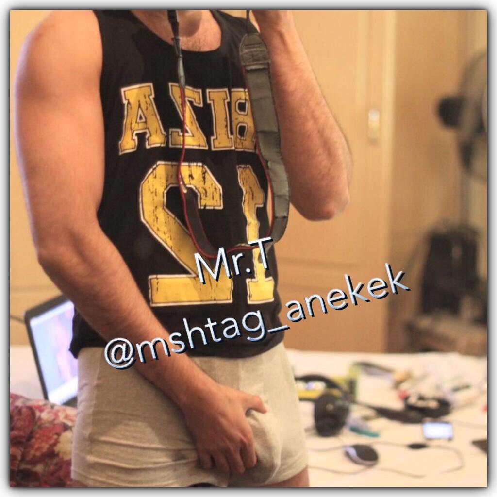 mshtag_anekek's tweet photo. مساء الاحضان الحاره 
راجع من الدوام حدي مشتهي ابي اشدك من شعرك ممحونتي وادفن وجهك فيه تشمينه وترضعينه لين انزل بفمك🔥 https://t.co/AaEApolBOL