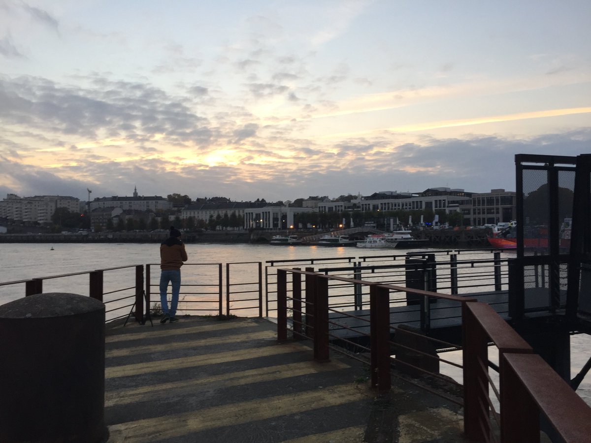 MakerTour's tweet photo. #MakerTour explore les #labs pour vous, et l'aventure n'ira à son terme qu'avec vous > https://t.co/ZOxZEst5y6 https://t.co/LbTO6qri1q