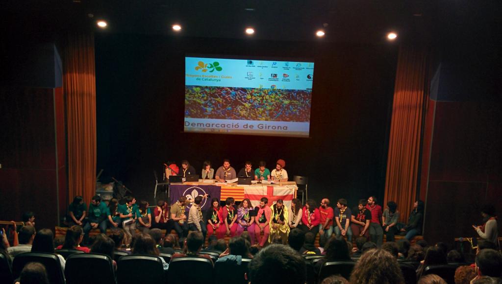 aeigjoanpons's tweet photo. Ja tenim l'equip nou de@demgirona, enhorabona!!@EscoltesiGuies #totssomgirona #assemblea15 #sassembleenunesvacances https://t.co/DurEWTexiO