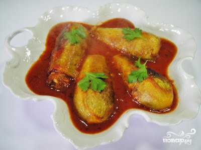 Фаршированные кабачки в томатном соусе povar.ru/recipes/farshi…