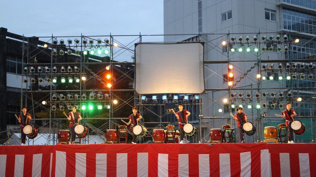 koudaikoyuukai's tweet photo. 日にちがたち遅くなりましたが…
工大祭を見に来てくれたみ��さん、本当にありがとうございました！
おかげで3年生最後の演奏を最高の形で終えることができました！！！
次は1.2年中心の新生鼓遊会をどうぞよろしくお願いします！ https://t.co/E8HxdMyWsf