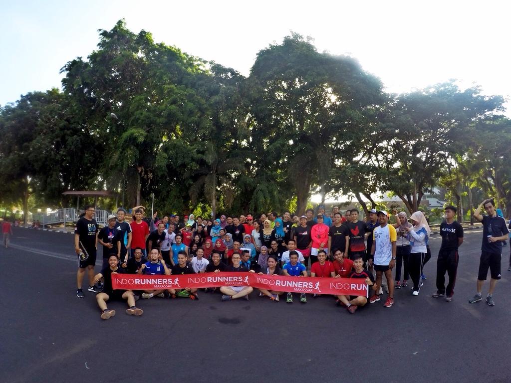 EHindonesia's tweet photo. Pagi tadi, teman-teman @EHmakassar berlari sepanjang 5K utk #BantuKorbanAsap di CFD Sudirman #IniAksiku #RunForHaze https://t.co/aEWg3G1mGh
