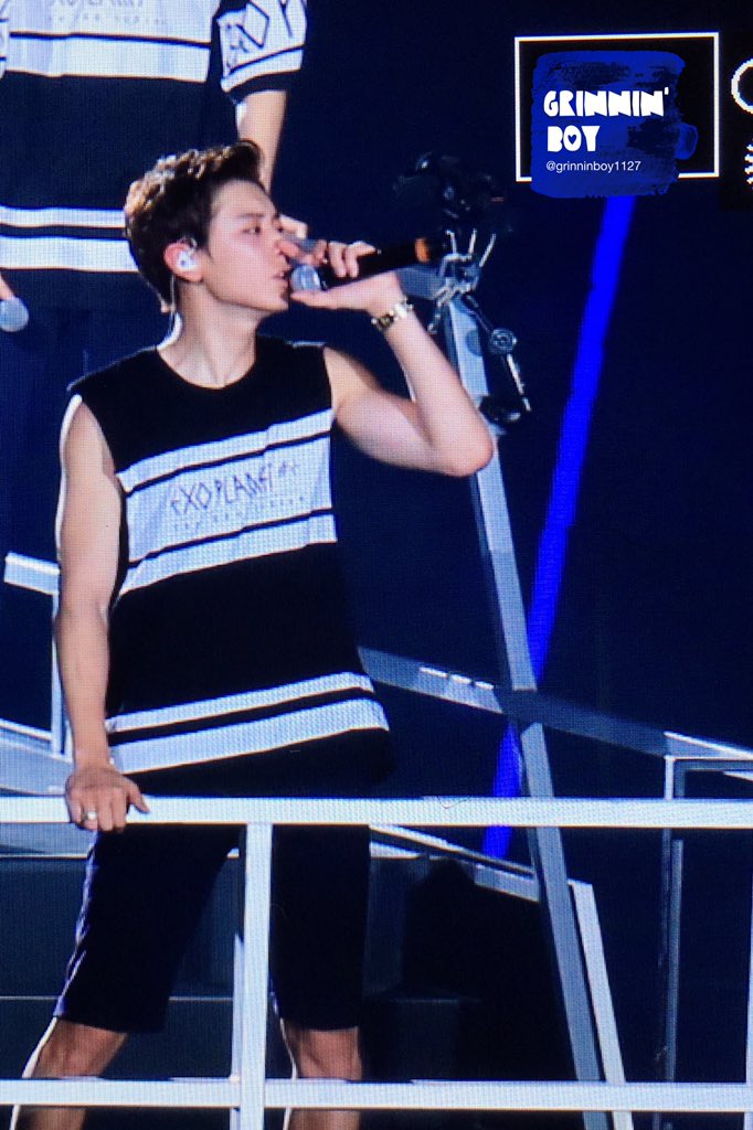 grinninboy1127's tweet photo. [preview] 20151108 EXOlu'Xion in Tokyo #EXO #CHANYEOL #찬열 #燦烈 #灿烈 https://t.co/vdXxGz3VJR