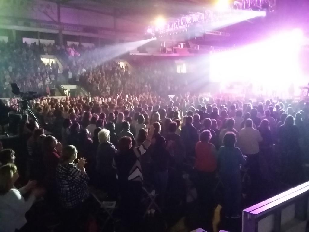 ladykawartha's tweet photo. #lproof15 #lpltoronto #livingproof live #bethmoore full house over 5100 strong https://t.co/8t1h9WefFq