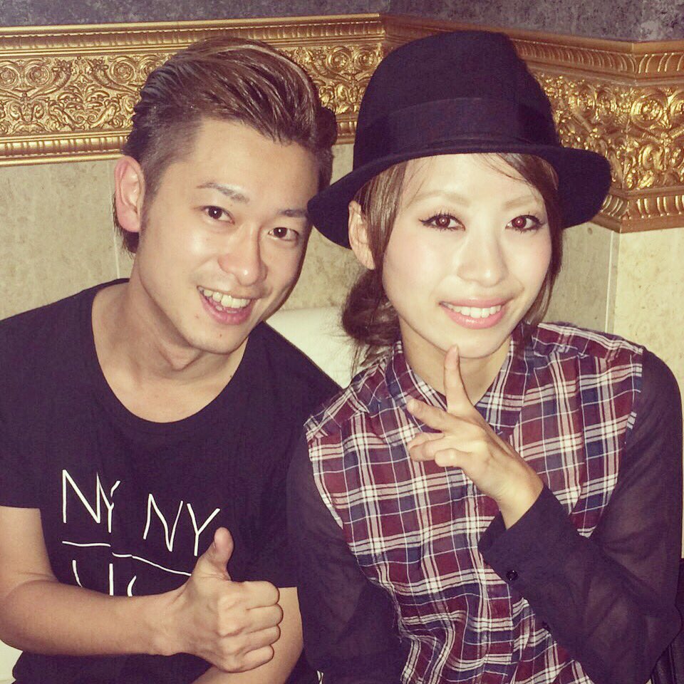 djritchyjpn's tweet photo. w/ @DJMellow0523
名古屋にはなかなかいないタイプのお上品なFemale DJさんでした😊
”from京都”はとても素晴らしい。
#lastnight #vanilla #party #jewels #djmellow https://t.co/pgCCHpvYSJ