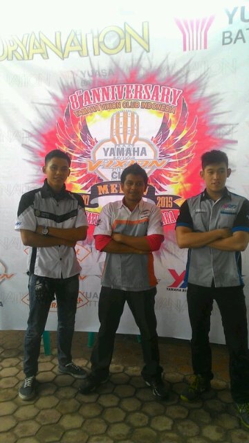 Ini siy bro <a href="/ilham_yvct/">ilham mansiz</a> (tengah) yg mewakili acara di medan