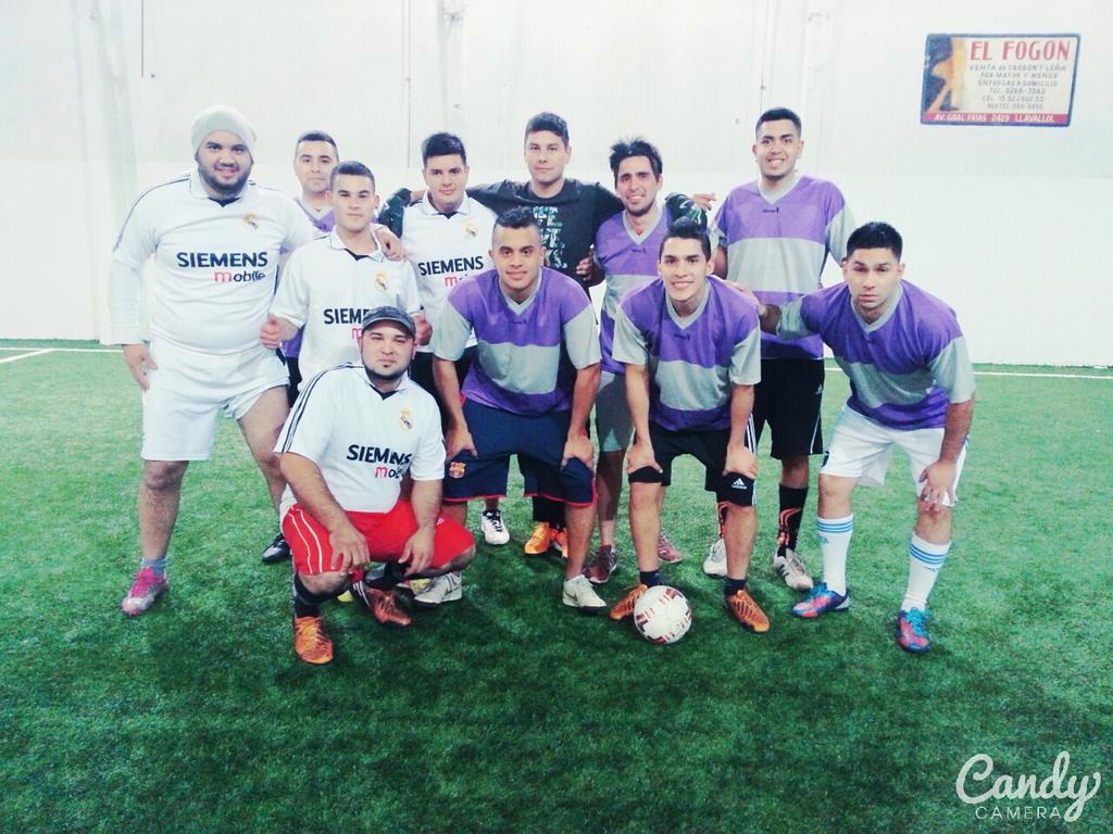manu_ybaez's tweet photo. #domingo de futbol . hoy el #dulmen tiene que ganar .. vamos los pibes https://t.co/FXLcQ1LMQb