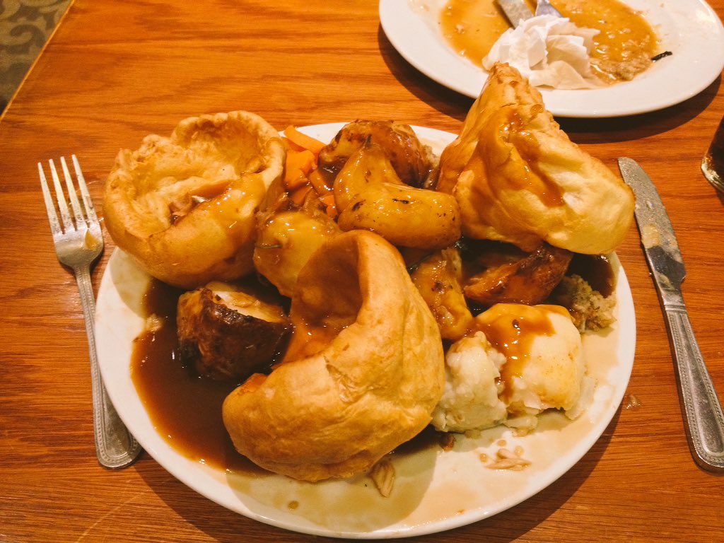 AdamskiHughes's tweet photo. Onto the second plate now. Oh aye! #cantmove #trouserssplit https://t.co/sniLt90FbY