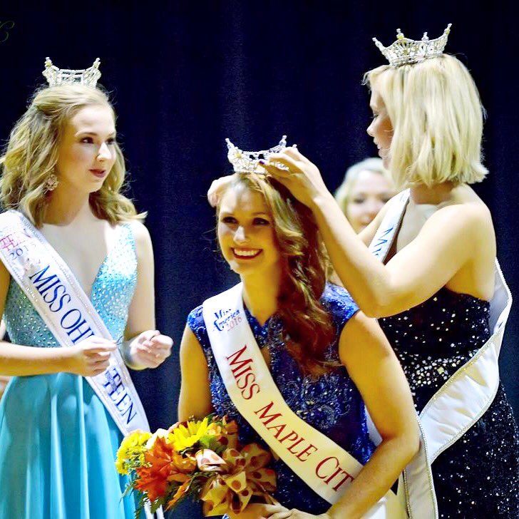 MissOhioProgram's tweet photo. Congratulations @gbailey12! #MissMapleCity #missohioclassof2016 https://t.co/uhYPhZvEkp