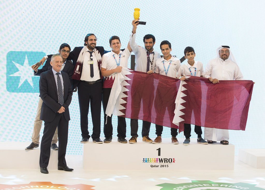 Qatar_Edu's tweet image. أعلنت ميرسك قطر عن جائزة جديدة بعنوان #الإلهام_للعلوم والتي حصل عليها فريق مدرسة خالد بن أحمد الإعدادية المستقلة