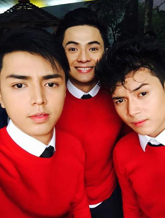 KhimverlyE's tweet photo. #PogiOverLoad😊😊😘😘
@Medrano_Kenneth
@joelpalencia1
@RealMiggyT https://t.co/Zl6hZHttr6