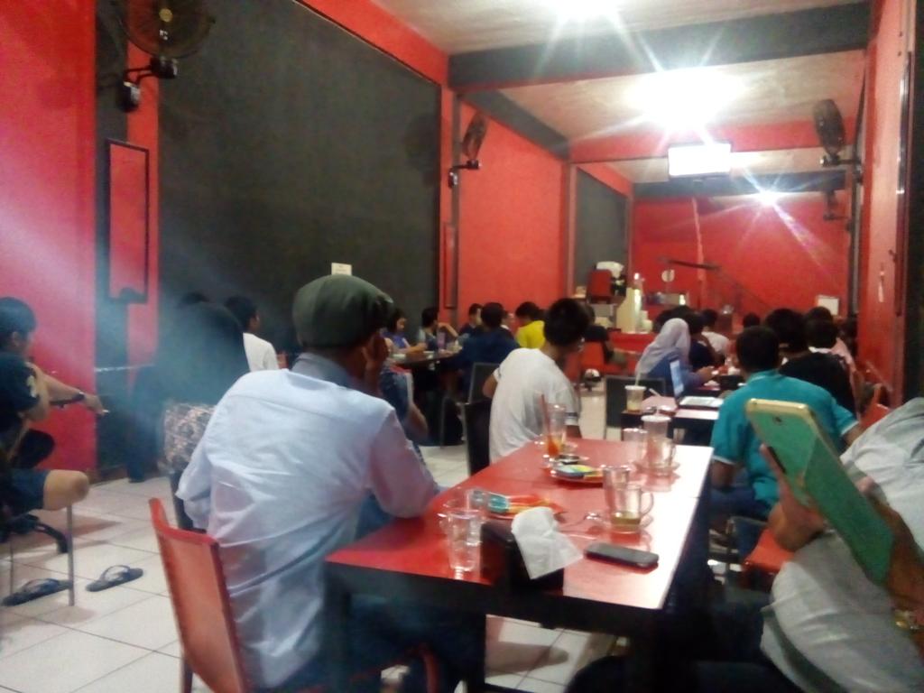 reski_cupeng's tweet photo. Semua orang pada teriak 'ROSSI'.AYOOO tunjukkan skill mu https://t.co/FoBYViaNLf