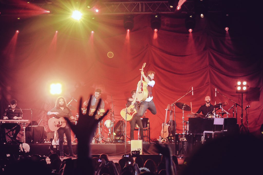 AxelOficial tweet picture