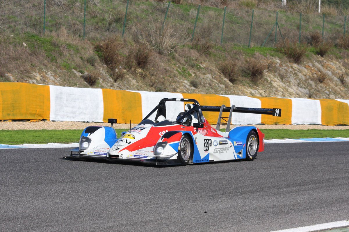EstorilRP's tweet photo. With 2h to go these were the leading four of #VdeVEstoril: 1.#29 Graff 2.#56 JRT/AB Sport Auto 3.#8 TFT 4.#41 Palmyr https://t.co/wRffBZyVfR