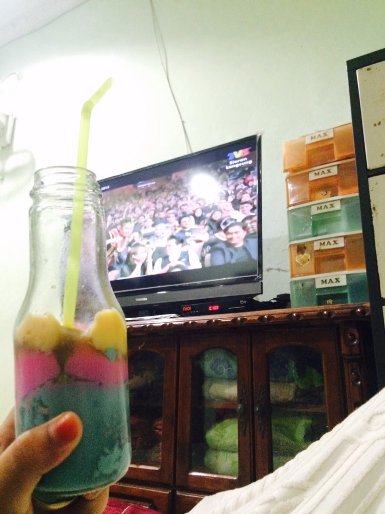 tirahrosmadi's tweet photo. Layan #ASK2015 ditemani #cikedut https://t.co/R4AQ8yYMAs