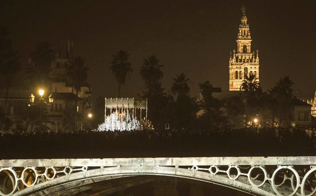 3_caidastriana's tweet photo. SEVILLA, LA CIUDAD DONDE LOS SUEÑOS SE HACEN REALIDAD. ⚓ https://t.co/NwJJqDCQxc