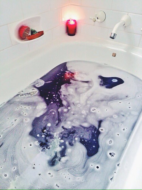Taking a bath ☄☄