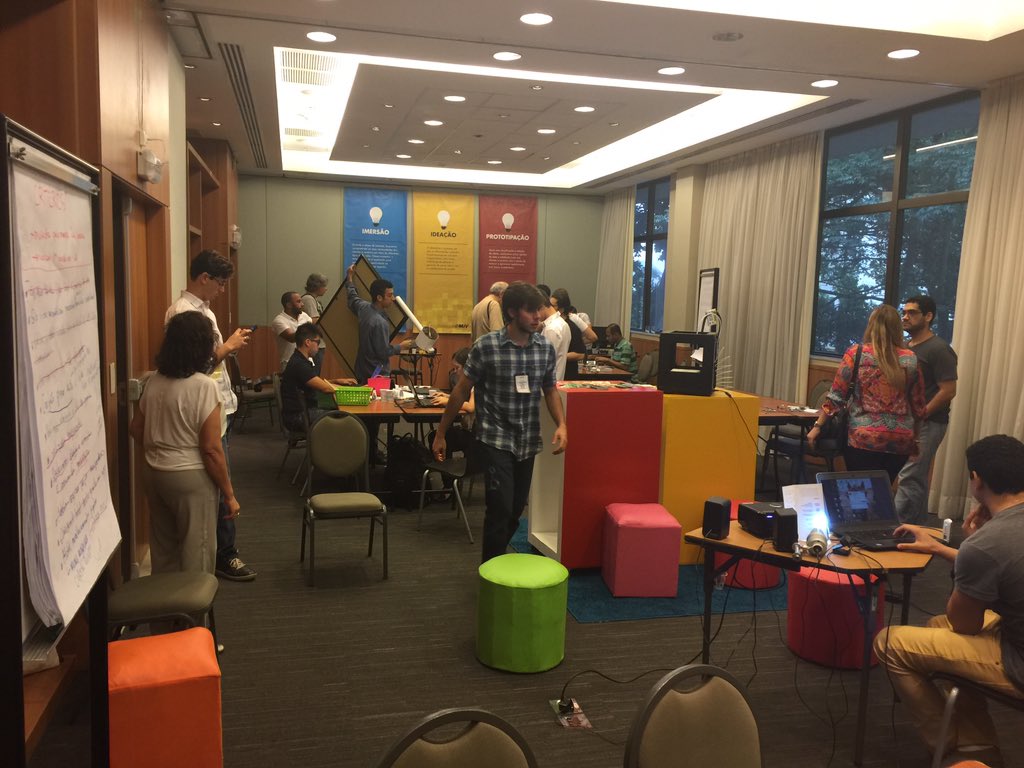 MauricioJVianna's tweet photo. MJV Digital Hack Weekend / User Experience/ IoT #DigitalHW @MJVinovacao @MJVInnovation https://t.co/JBJtllKFtE