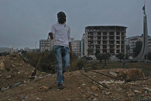 iFalasteen's tweet photo. From the clashes with occuption forces earlier today in AlBirah. #intifadaAlQuds #FreePalestine https://t.co/LXz1avAMkT
