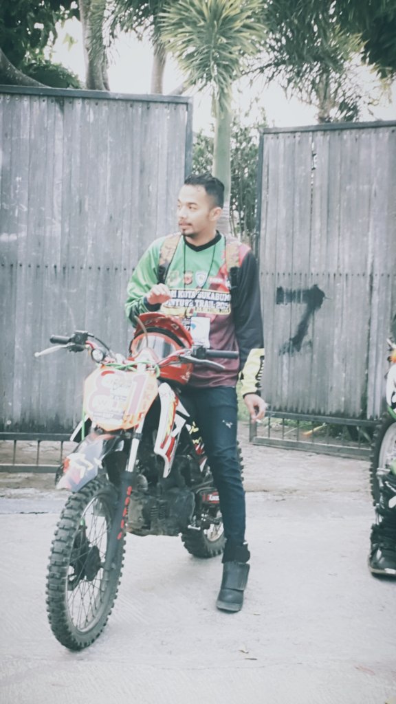 evanfebrianda's tweet photo. Hobby baluuu..... 😄 https://t.co/WWoHyqmwUD