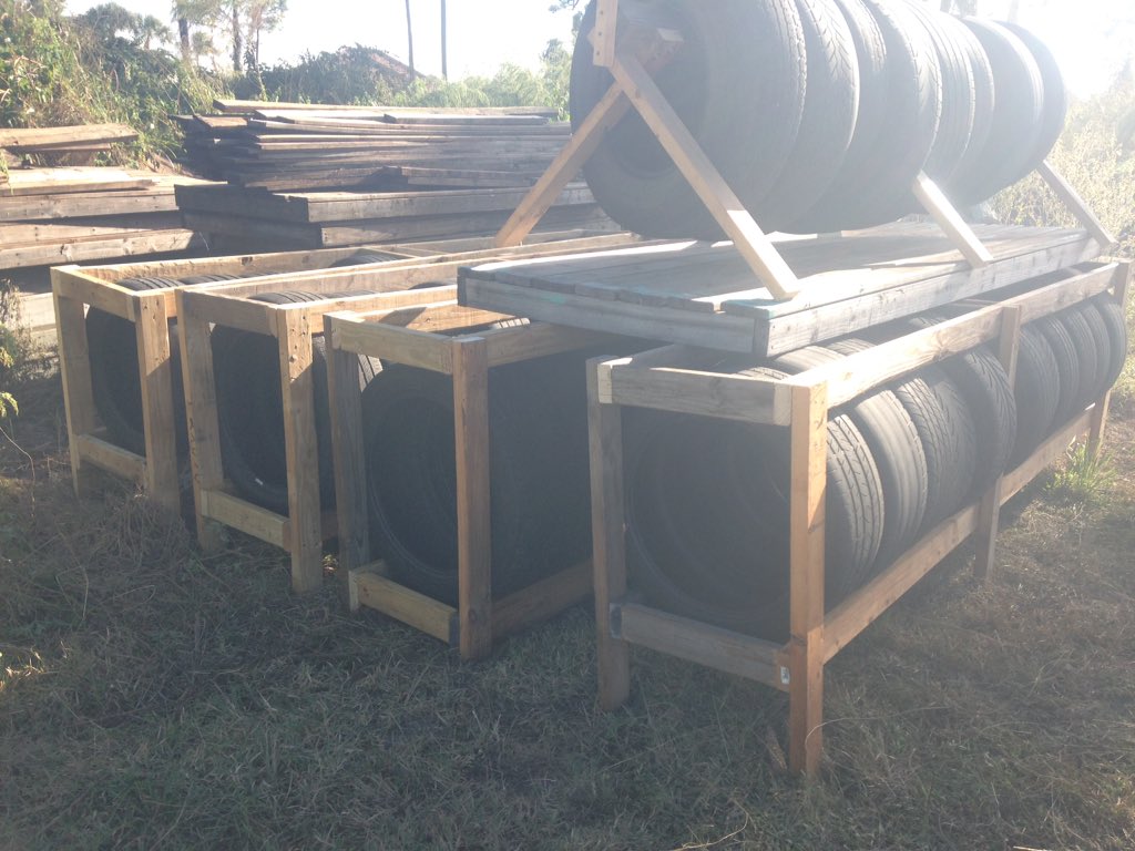 TKGatorGrind's tweet photo. More obstacles taking shape!  #tkgatorgrind https://t.co/oPHG519eNI