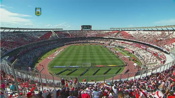 SoyArgen's tweet photo. El robo en el fútbol argentino no para. El otro día le robaron la Copa a Central, ahora los hinchas a River. #Basta https://t.co/AG8GbAPTXM
