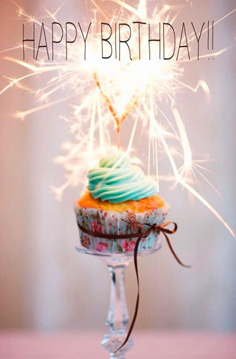 ruthpensa's tweet photo. Feliz cumple!! @gurrumet @viveros_antonia con cariño tus amigas @o_velasco1 @fabyruiz2 https://t.co/tqxzQ1UhDO