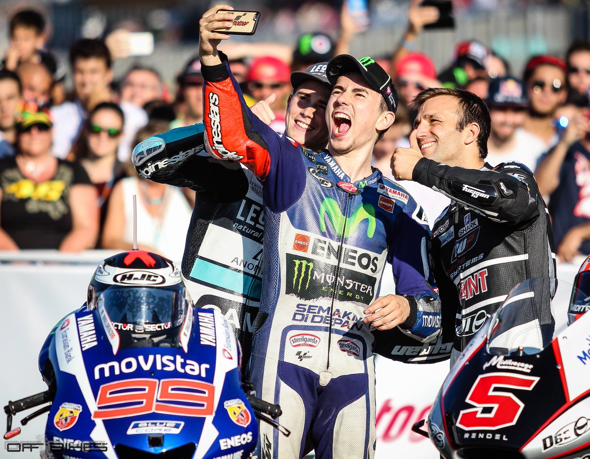 Off_Bikes's tweet photo. D'autres photos des Champions du Monde : @DannyKent52, Johann Zarco et @lorenzo99. #motogp https://t.co/MYktwWDgvw