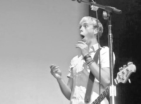 Happy birthday to this crazy bass player and the sweetest person ever aka Riker Lynch       