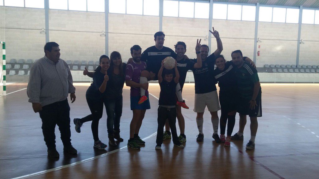 Partidito de fútbol sala!