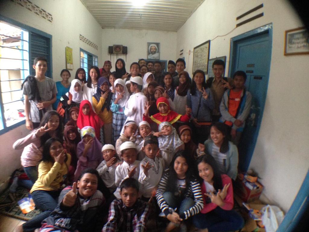 Hello guyss. first of all im so sorry for this late post.. here we go, ECSmanila15 first program with new leader.