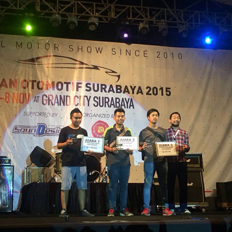putritiw's tweet photo. Ciyeee selamat yaa ☺️☺️ https://t.co/pMgofLdRwP