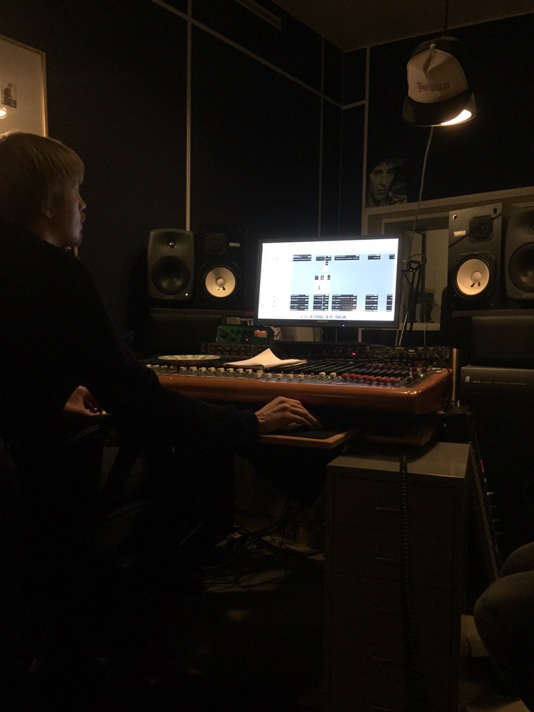 GoneDistrict's tweet photo. Listening thoroughly through the tracks. #gonedistrict https://t.co/qJ9bO2ucxo