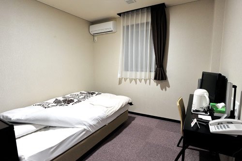 dennybnm48's tweet photo. ＨＯＴＥＬ　ＨＡＹＡＳＨＩＹＡ　石巻
石巻駅より徒歩５分、スペースを贅沢に使ったお部屋で格安の料金。朝食無料も人気です。
https://t.co/3f2qkbIgcb https://t.co/J5dQCRPAsb