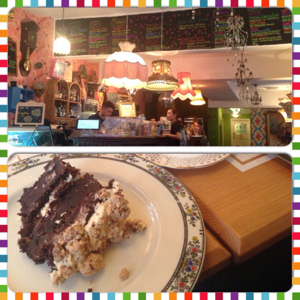 sianyj83's tweet photo. Tea n Cake time with @biddle_tom at @Tomfooleryat34 #cakebeast #potofteafortwo https://t.co/LKvY85OGe3