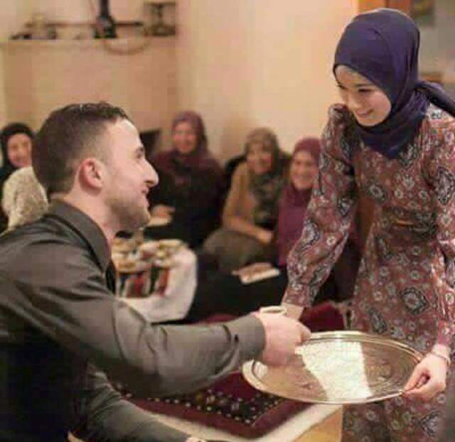 وجه الخوفً ما ًينرادً

بسً هو شحلاتة يصير 

لو ًخايف على ًبنية..!